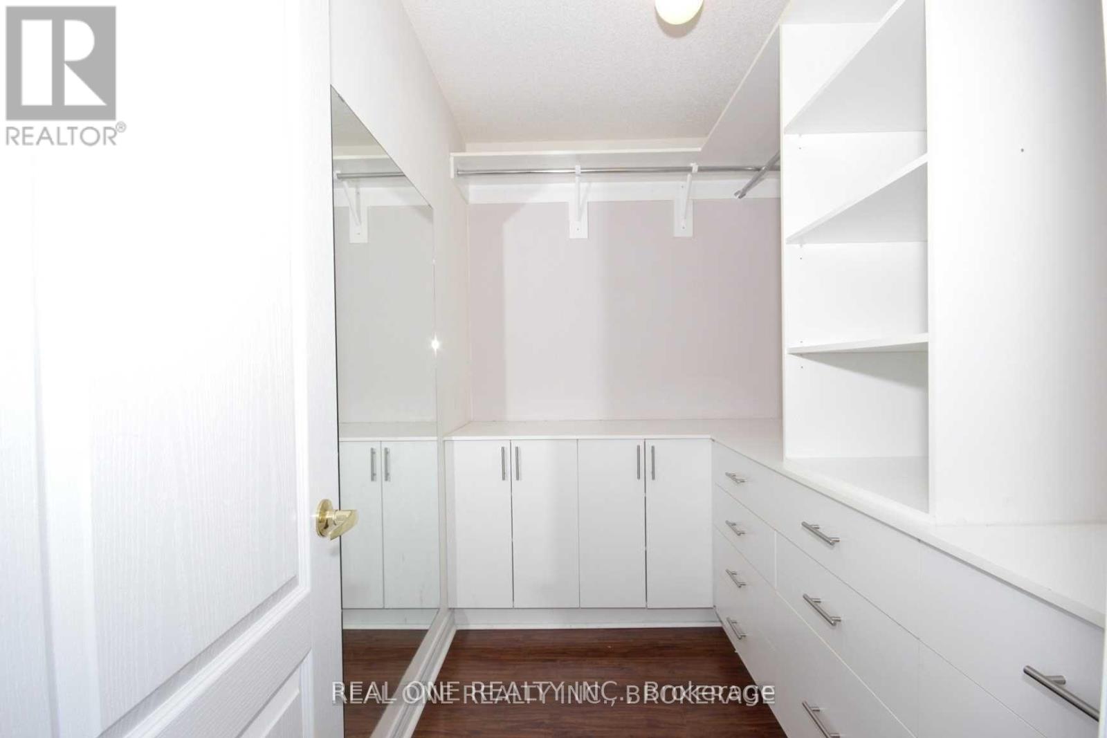 Single Family House for Sale in  MISTYWOOD CRESCENT Vaughan (Patterson) 