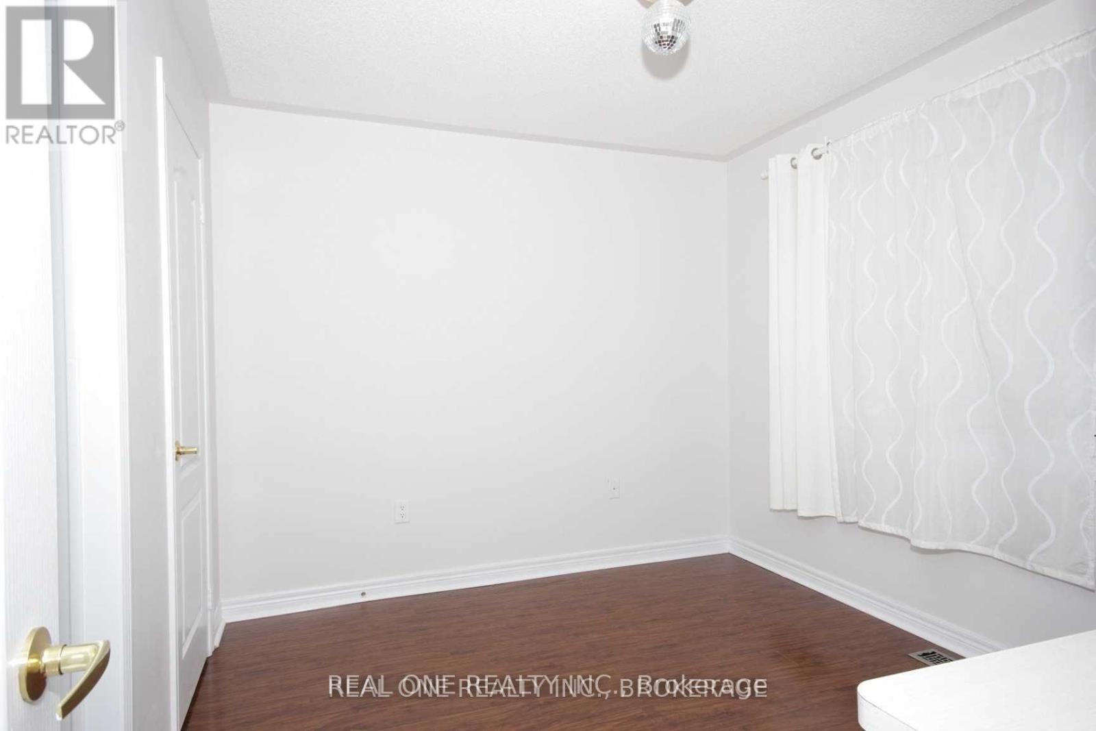 Single Family House for Sale in  MISTYWOOD CRESCENT Vaughan (Patterson) 