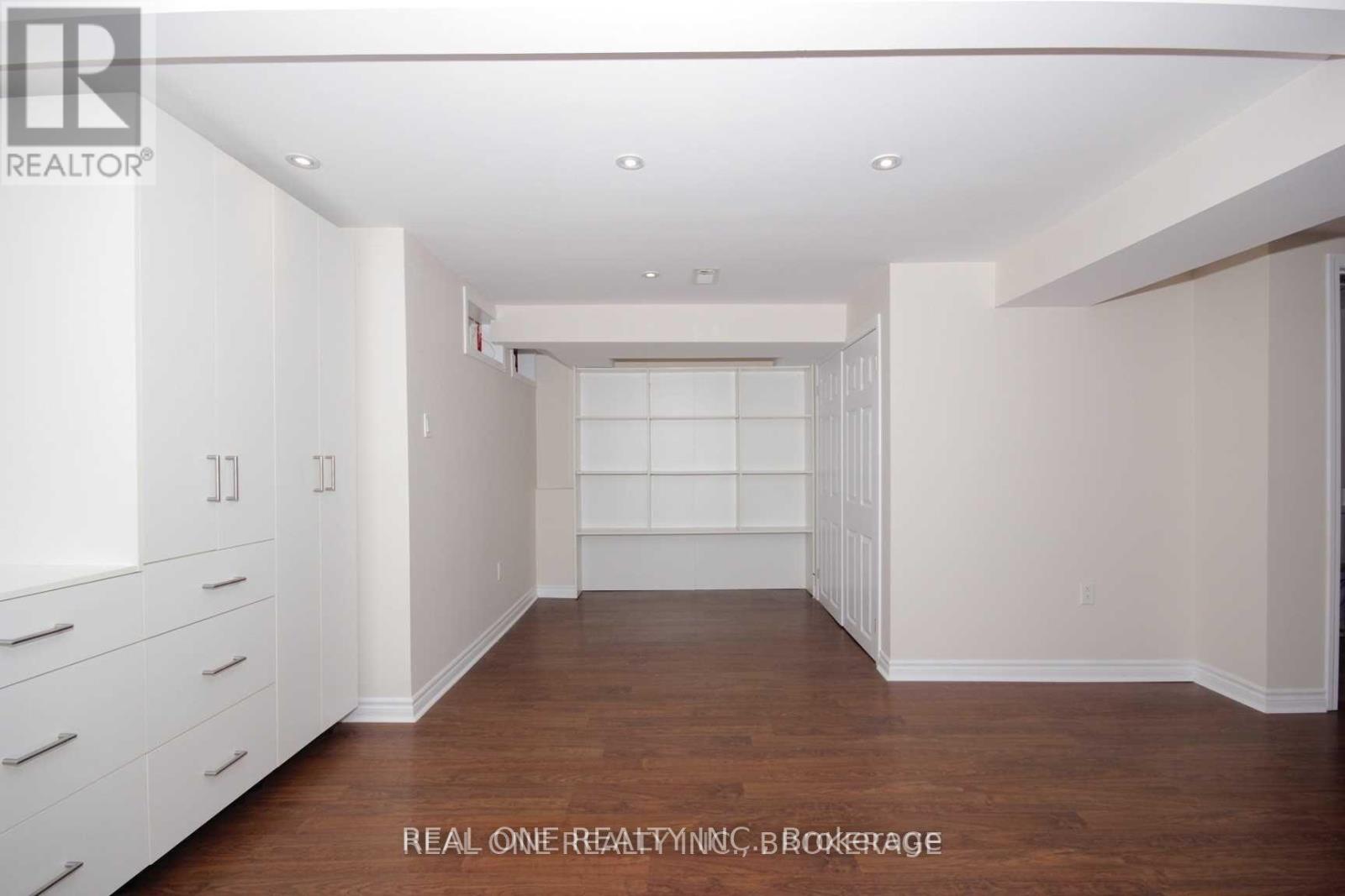 Single Family House for Sale in  MISTYWOOD CRESCENT Vaughan (Patterson) 