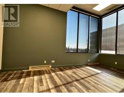 102 - 135 Bayfield Street, Barrie, ON L4M3B3 Photo 23
