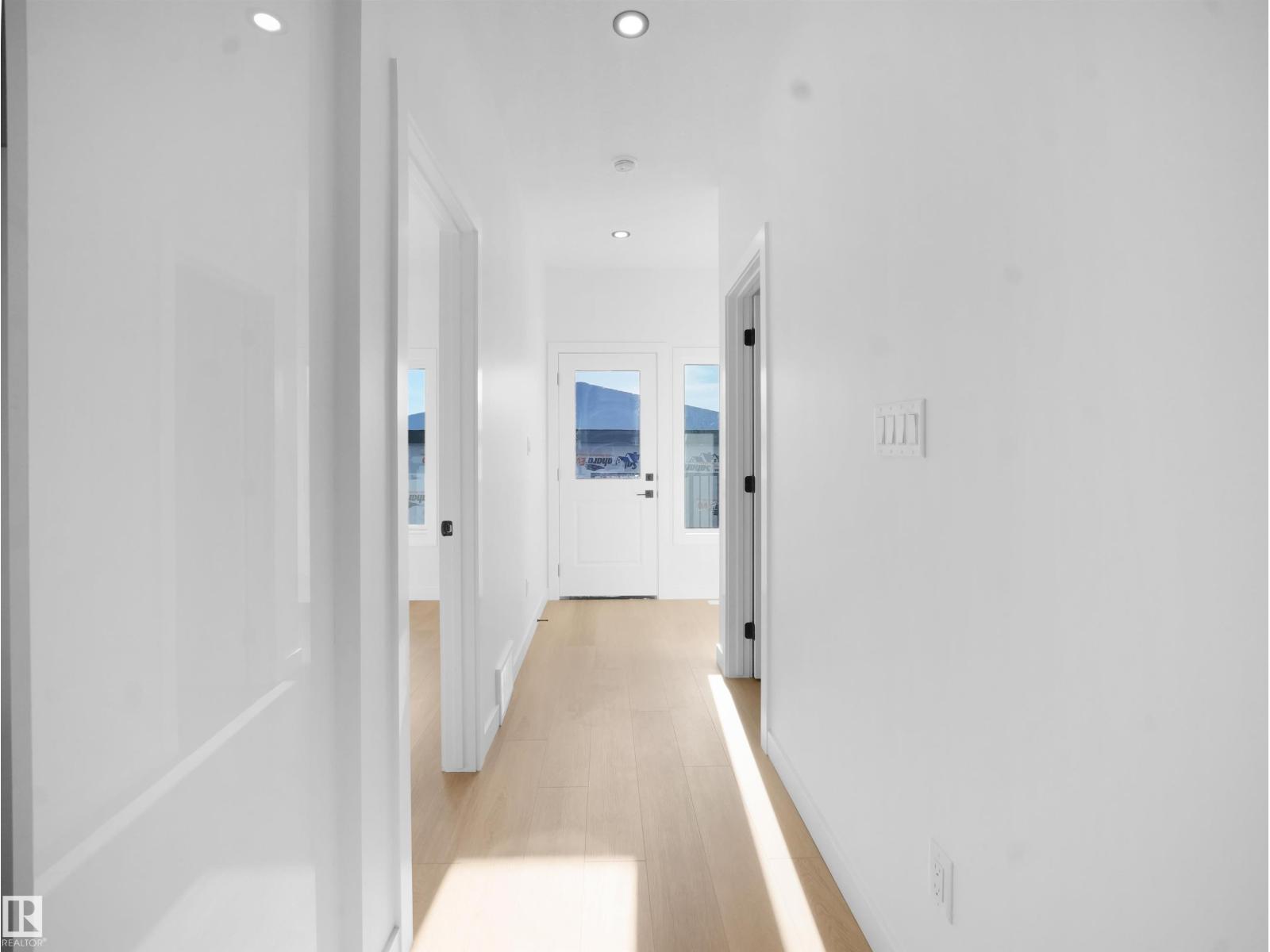 334 ROBERTS WD, Leduc