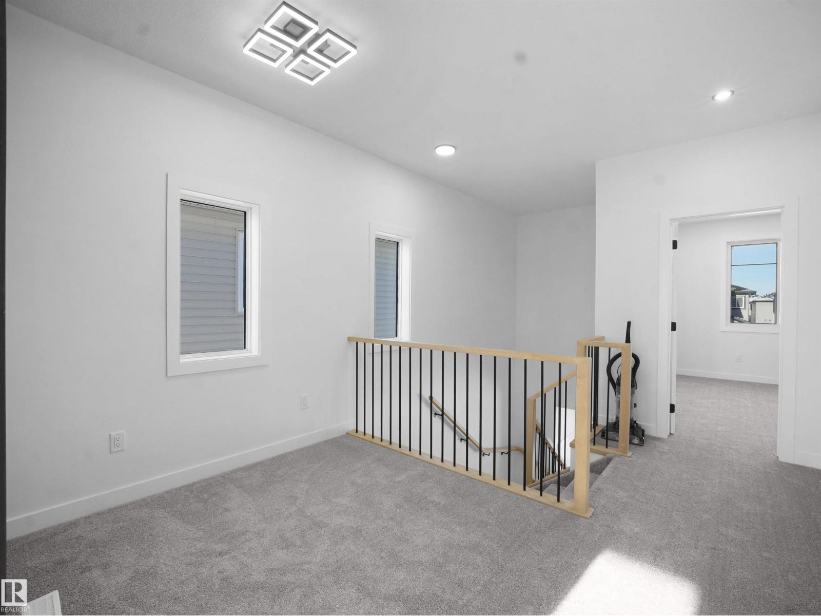 334 ROBERTS WD, Leduc