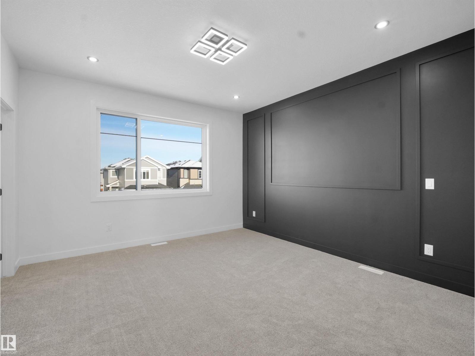 334 ROBERTS WD, Leduc