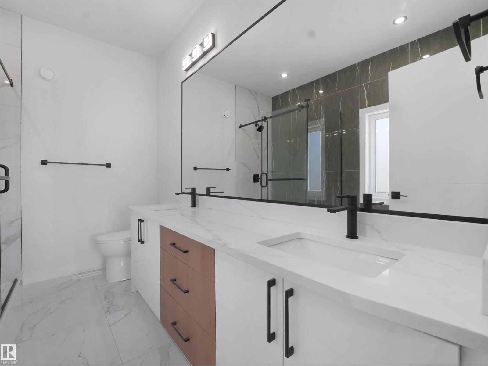 334 ROBERTS WD, Leduc