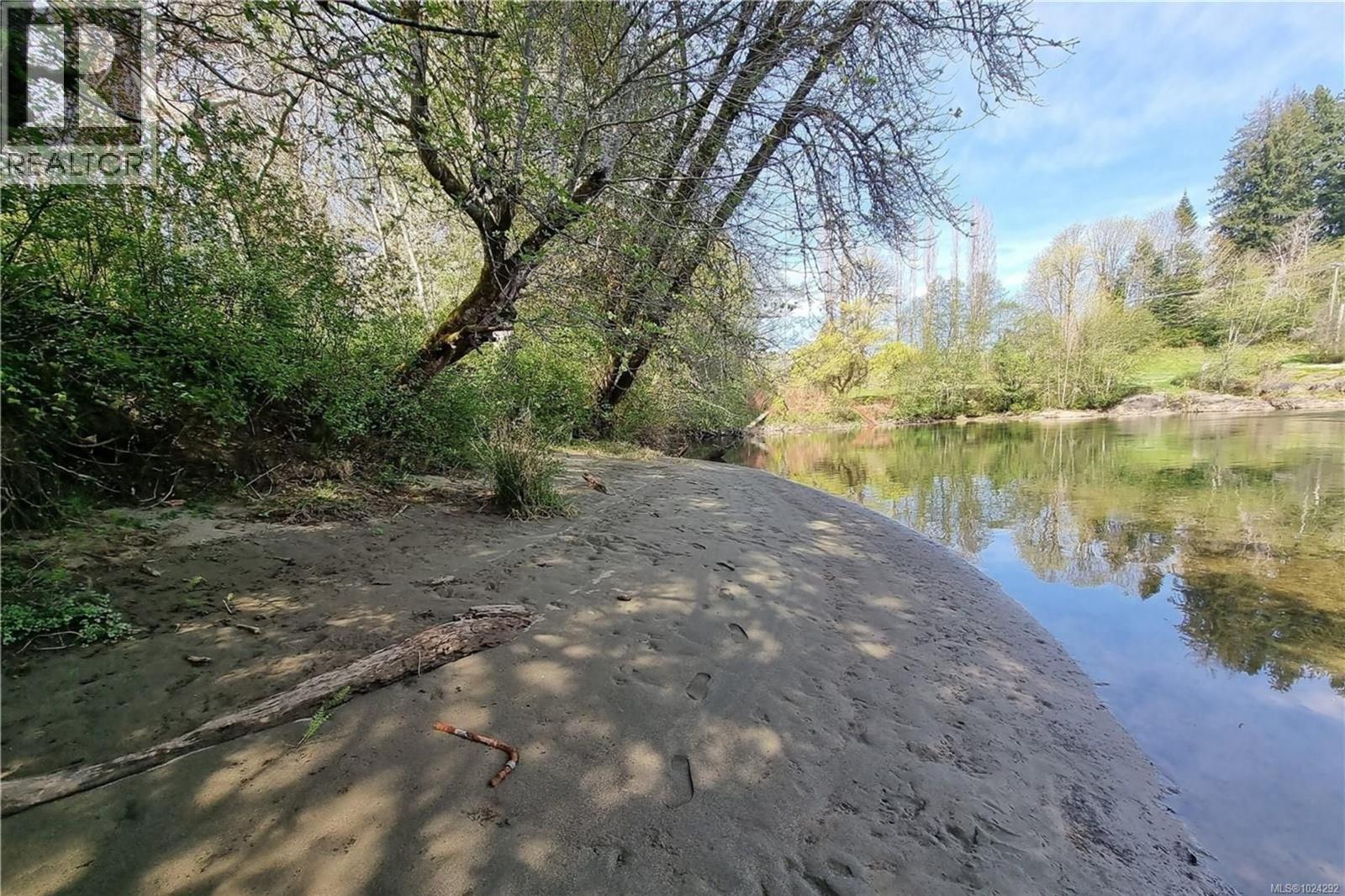 20 5350 Falls St, Port Alberni