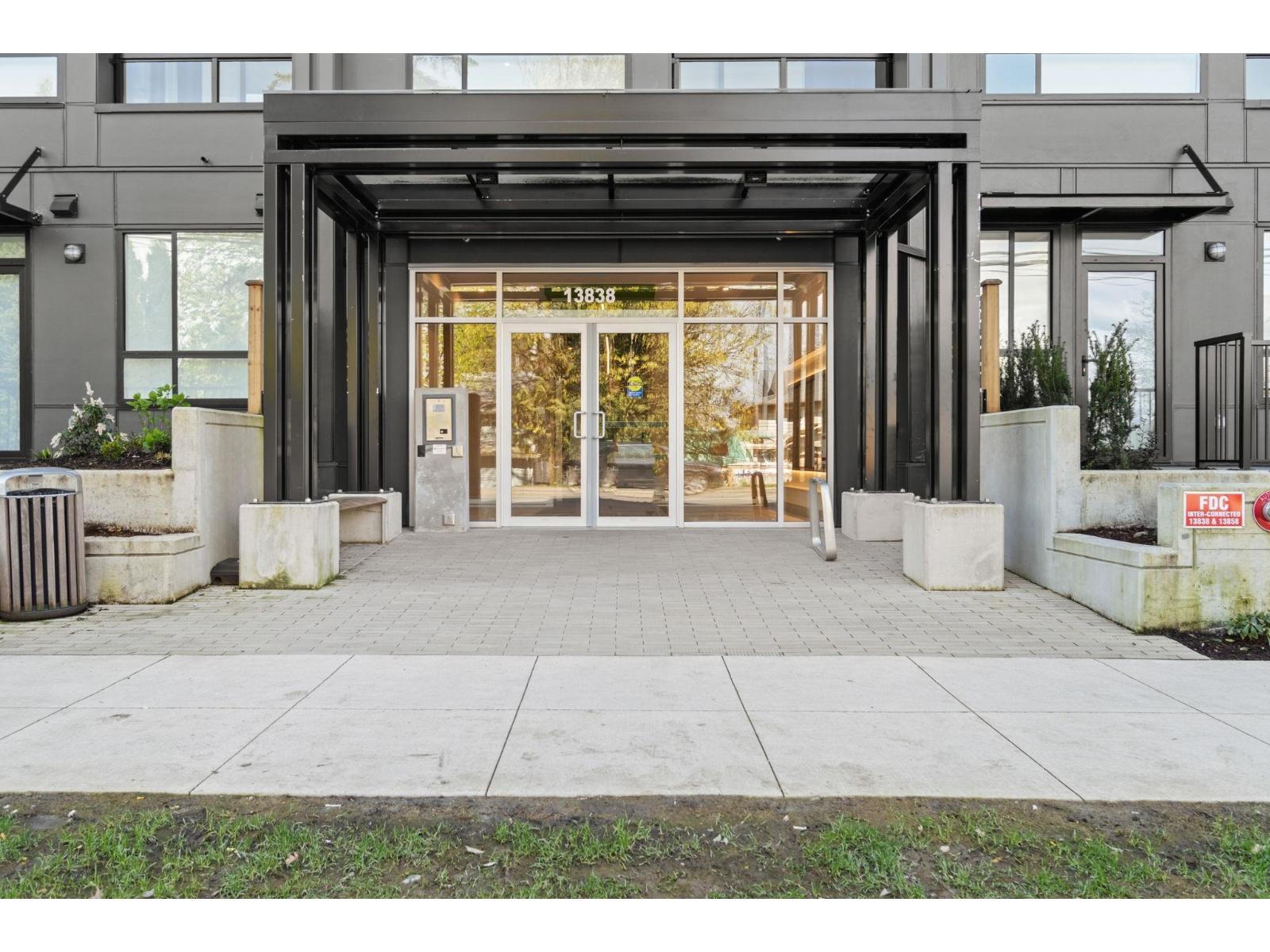 W412 13838 108 Avenue - photo 2