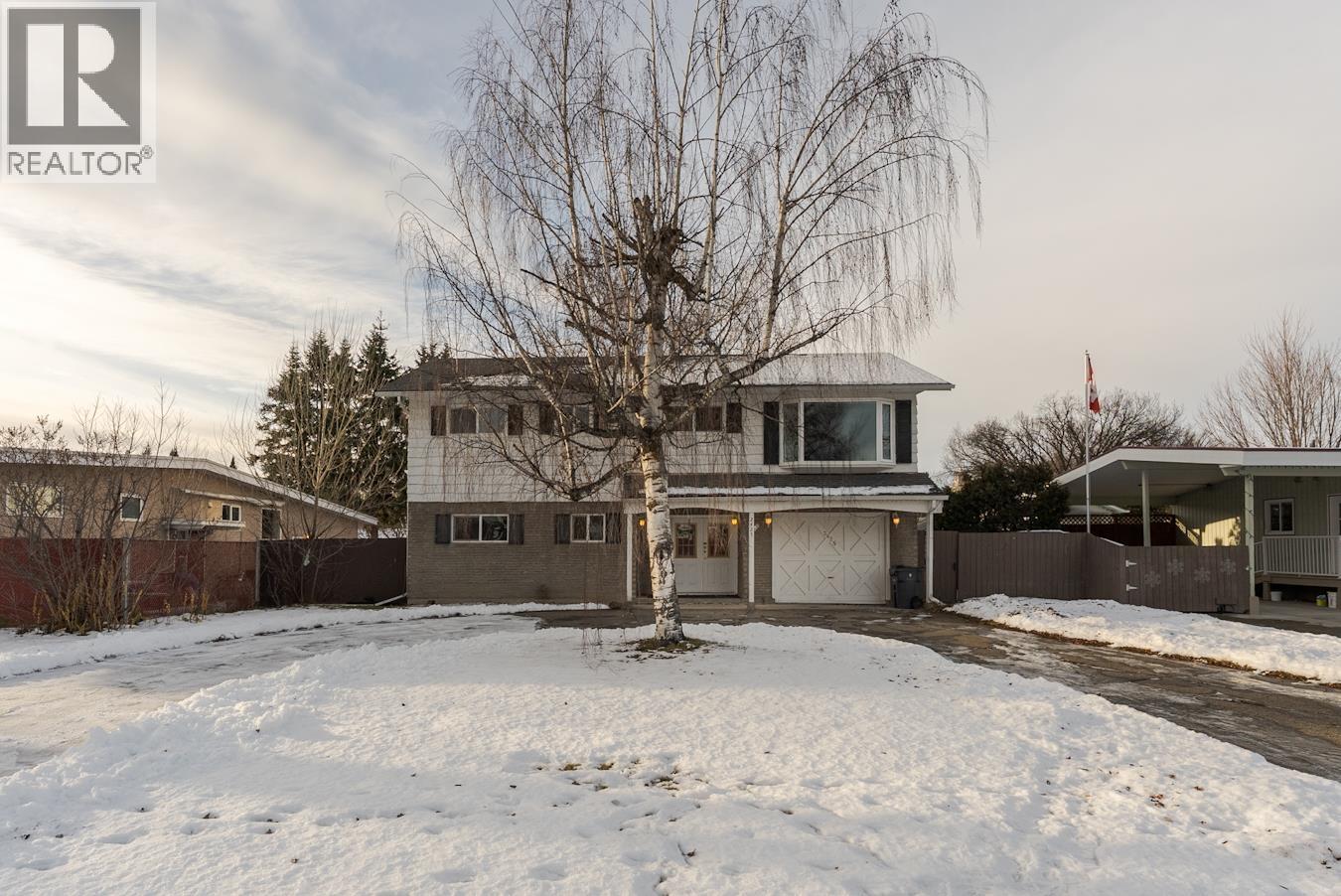 2425 EWERT CRESCENT, Prince George