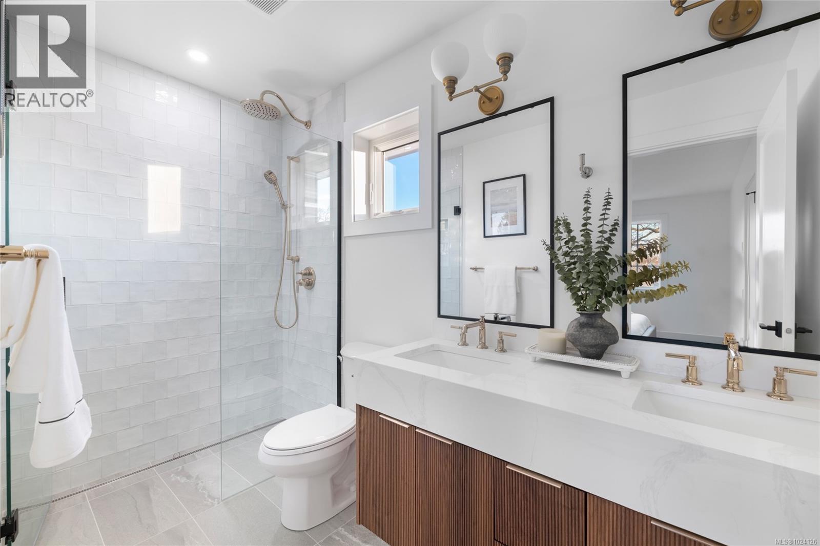 B 786 St. Patrick Street, Oak Bay