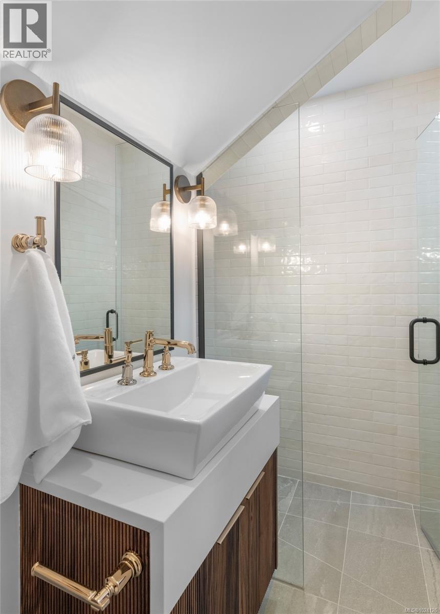 B 786 St. Patrick Street, Oak Bay