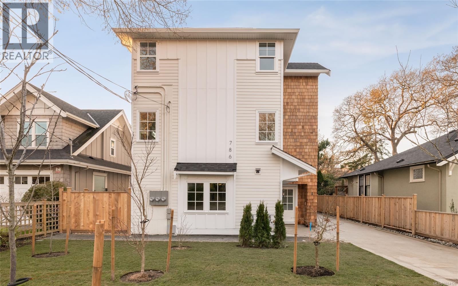 B 786 St. Patrick Street, Oak Bay