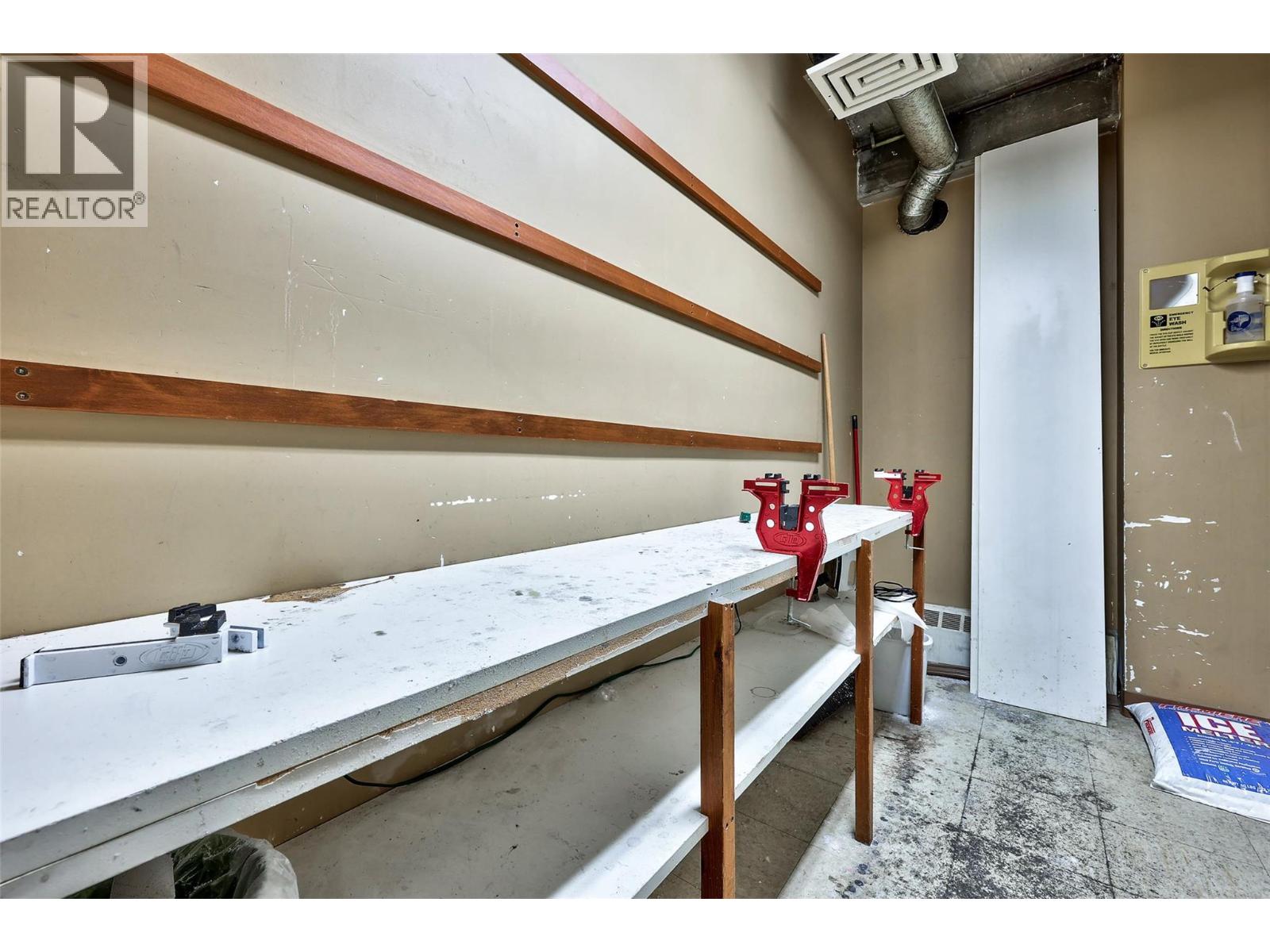 3190 Creekside Way Unit# 208, Sun Peaks