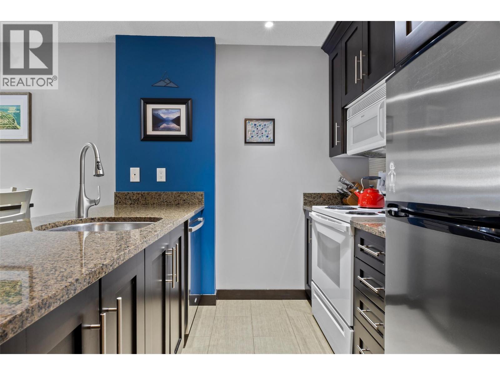 3190 Creekside Way Unit# 208, Sun Peaks