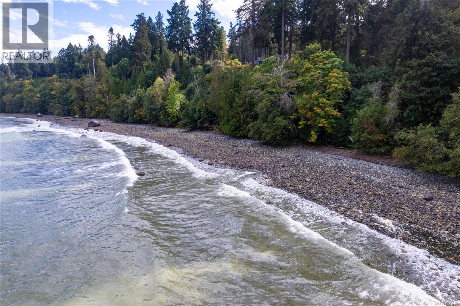 5171 Island Hwy W, Qualicum Beach