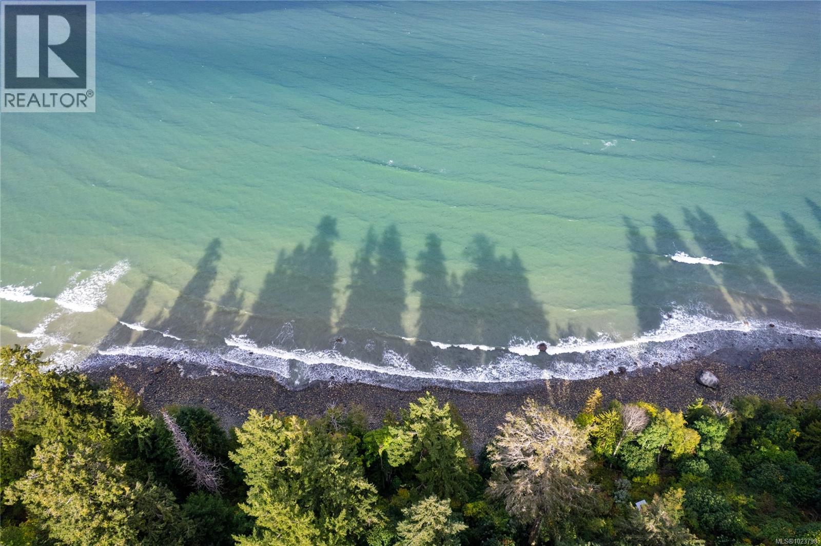 5171 Island Hwy W, Qualicum Beach