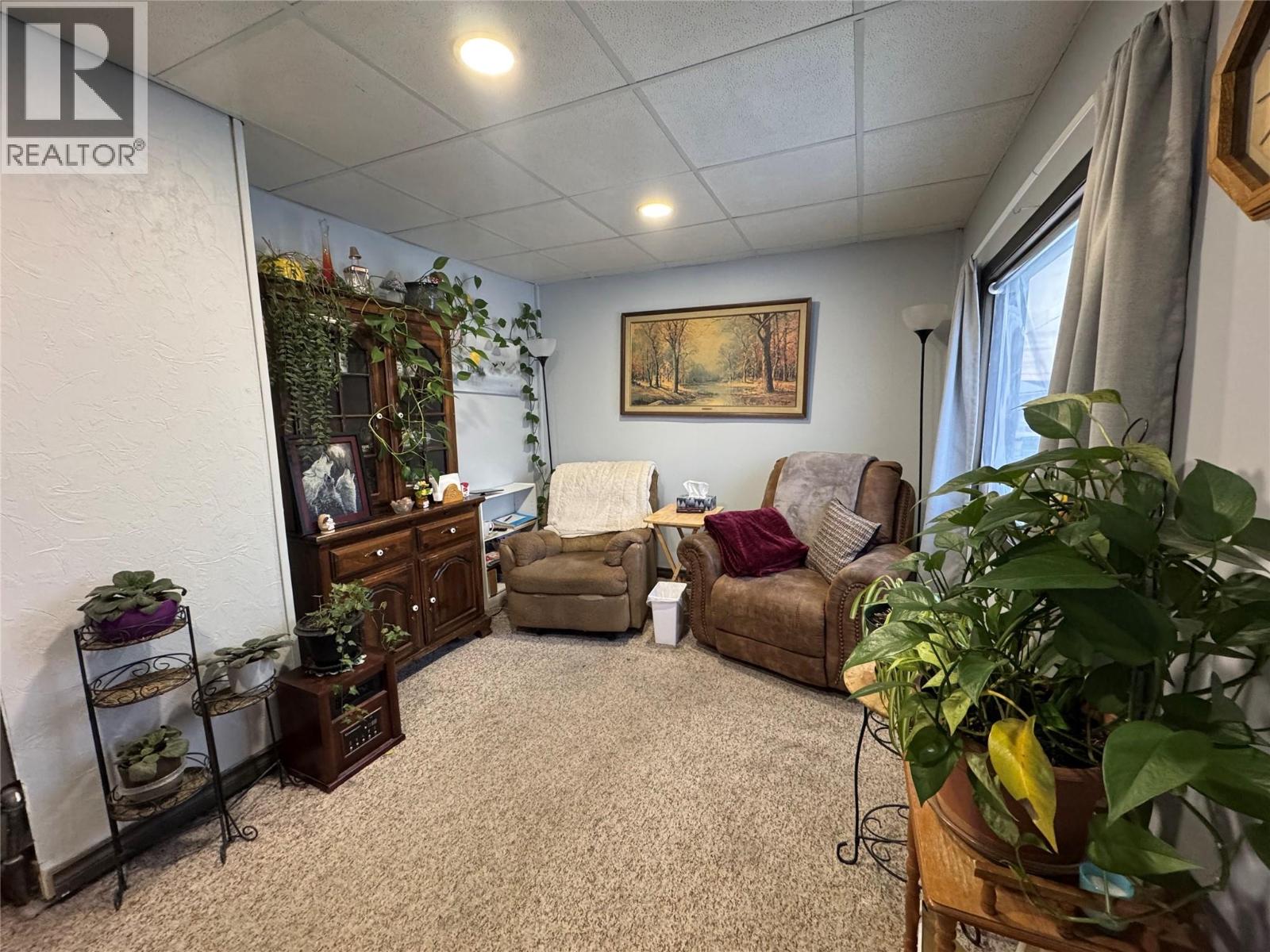 5007 Sukrit Parmar Lane, Pouce Coupe