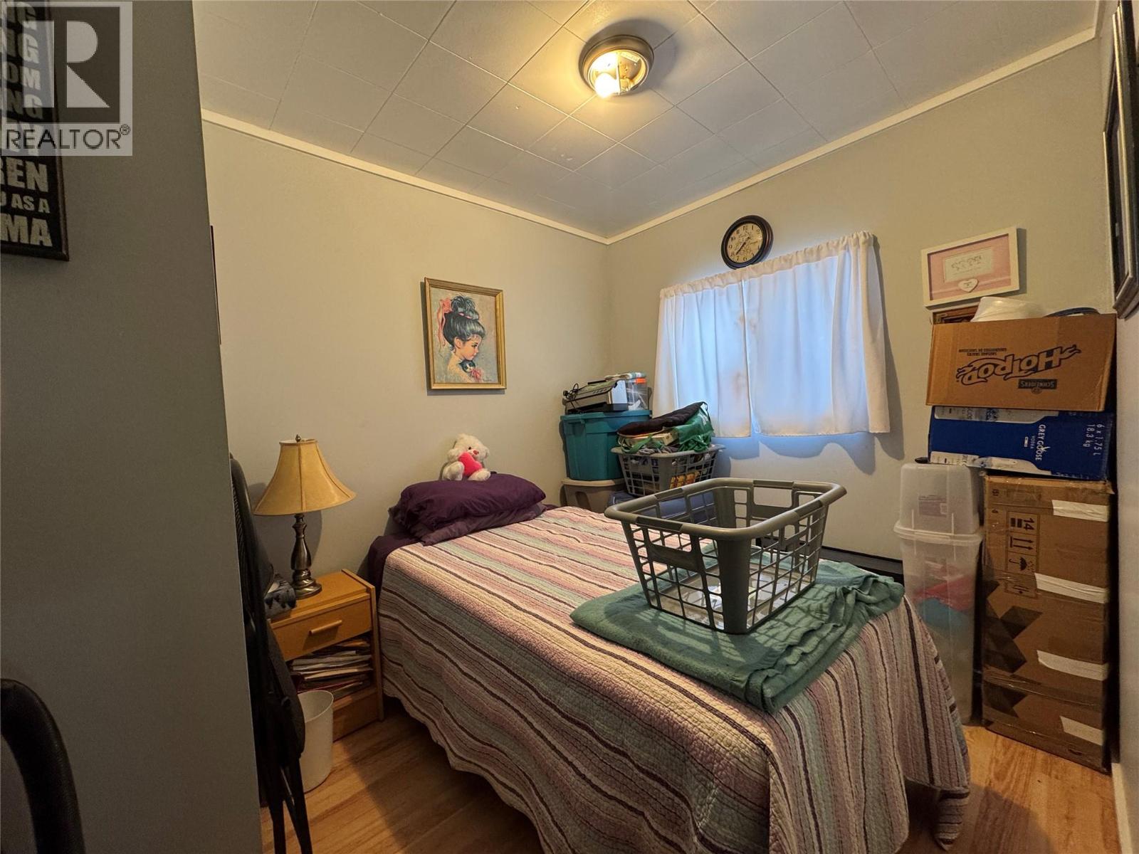 5007 Sukrit Parmar Lane, Pouce Coupe