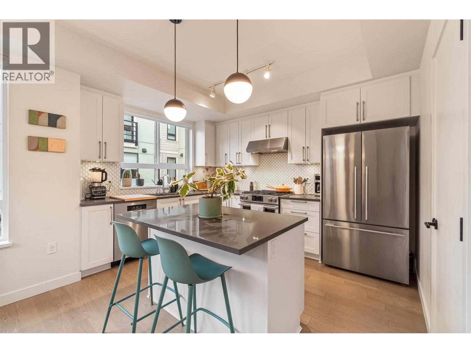 #60-10199 RIVER Drive, Richmond