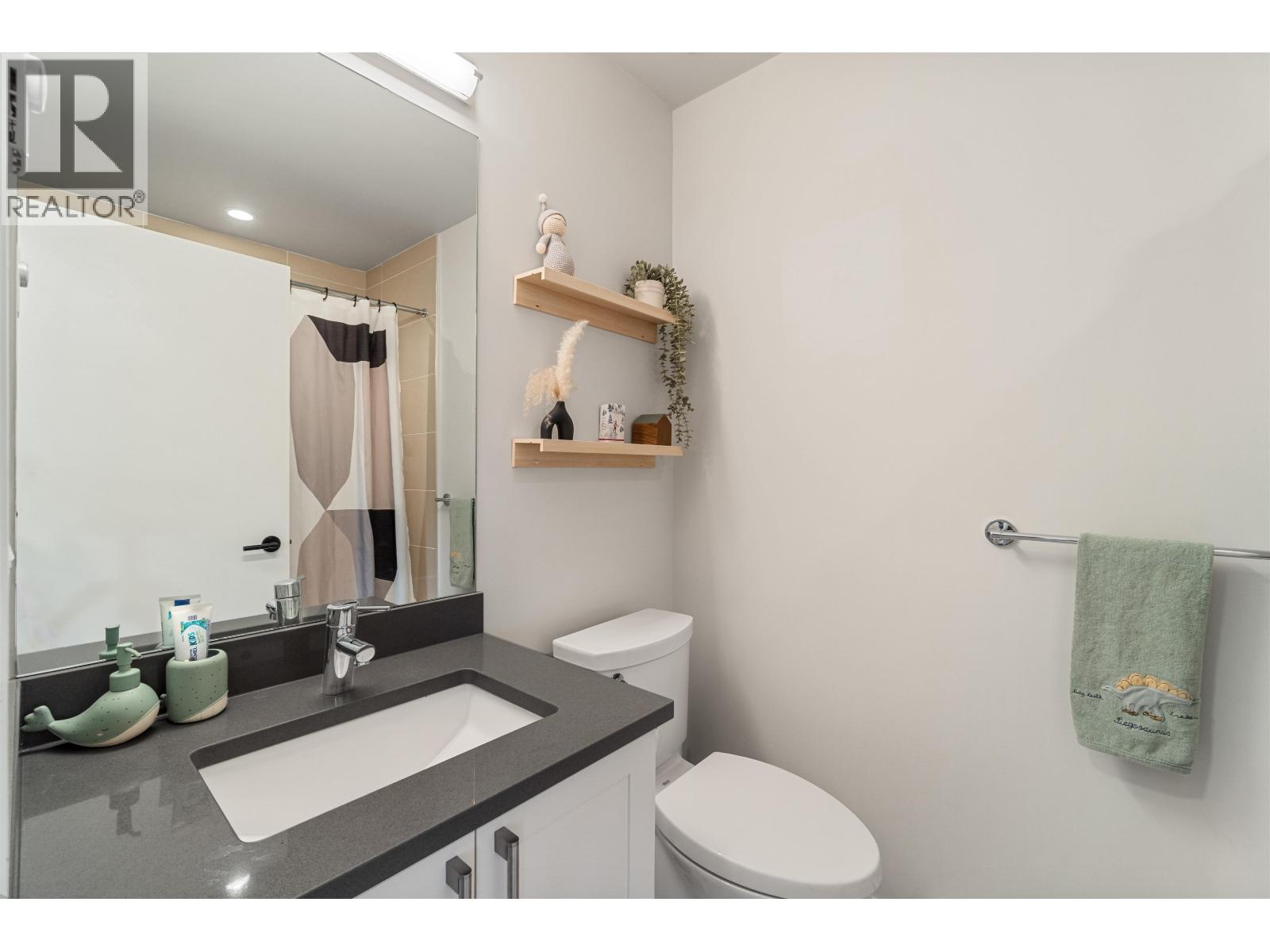 #60-10199 RIVER Drive, Richmond