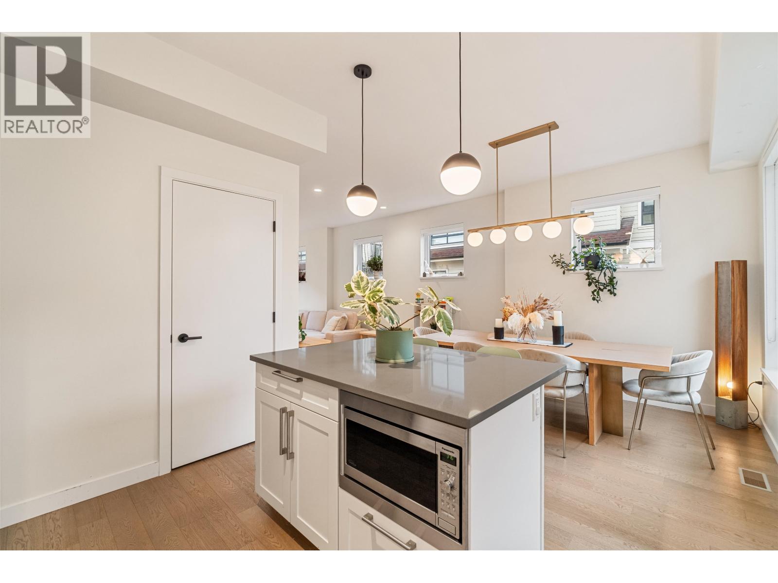 #60-10199 RIVER Drive, Richmond