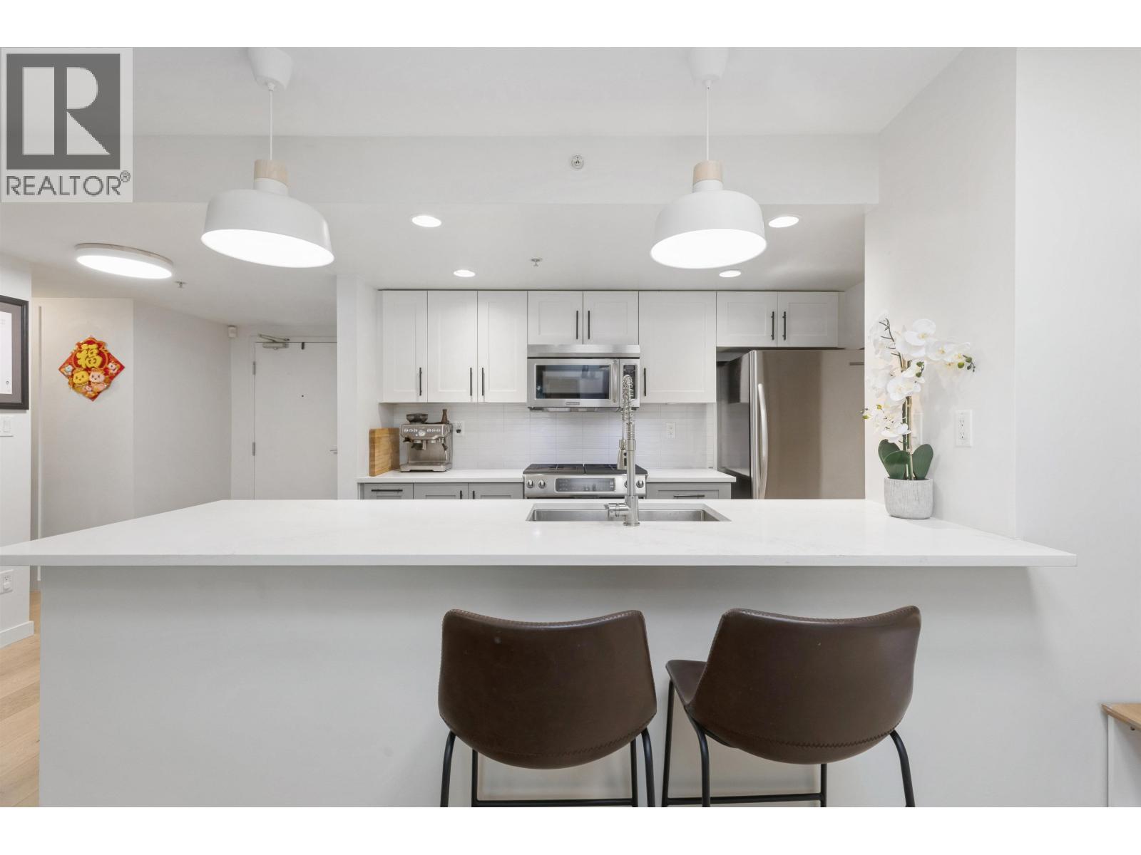 TH4 1288 CHESTERFIELD AVENUE, North Vancouver