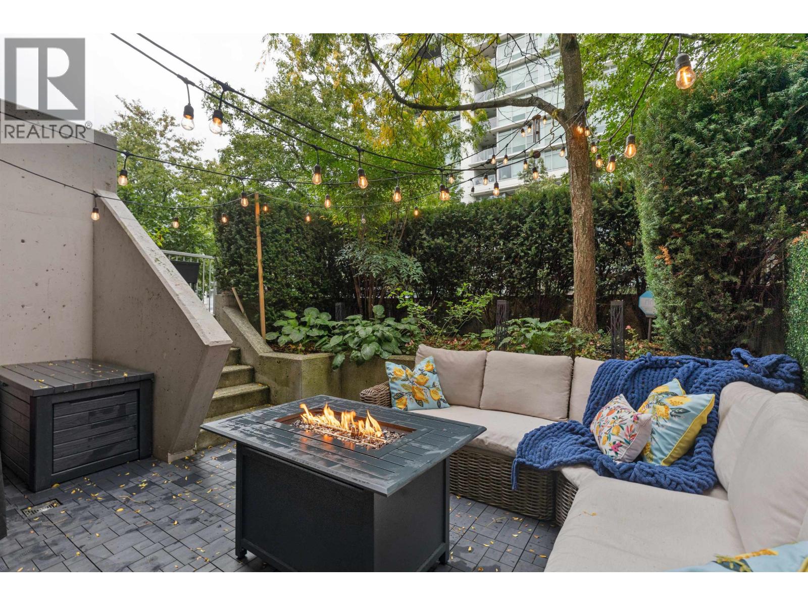 TH4 1288 CHESTERFIELD AVENUE, North Vancouver