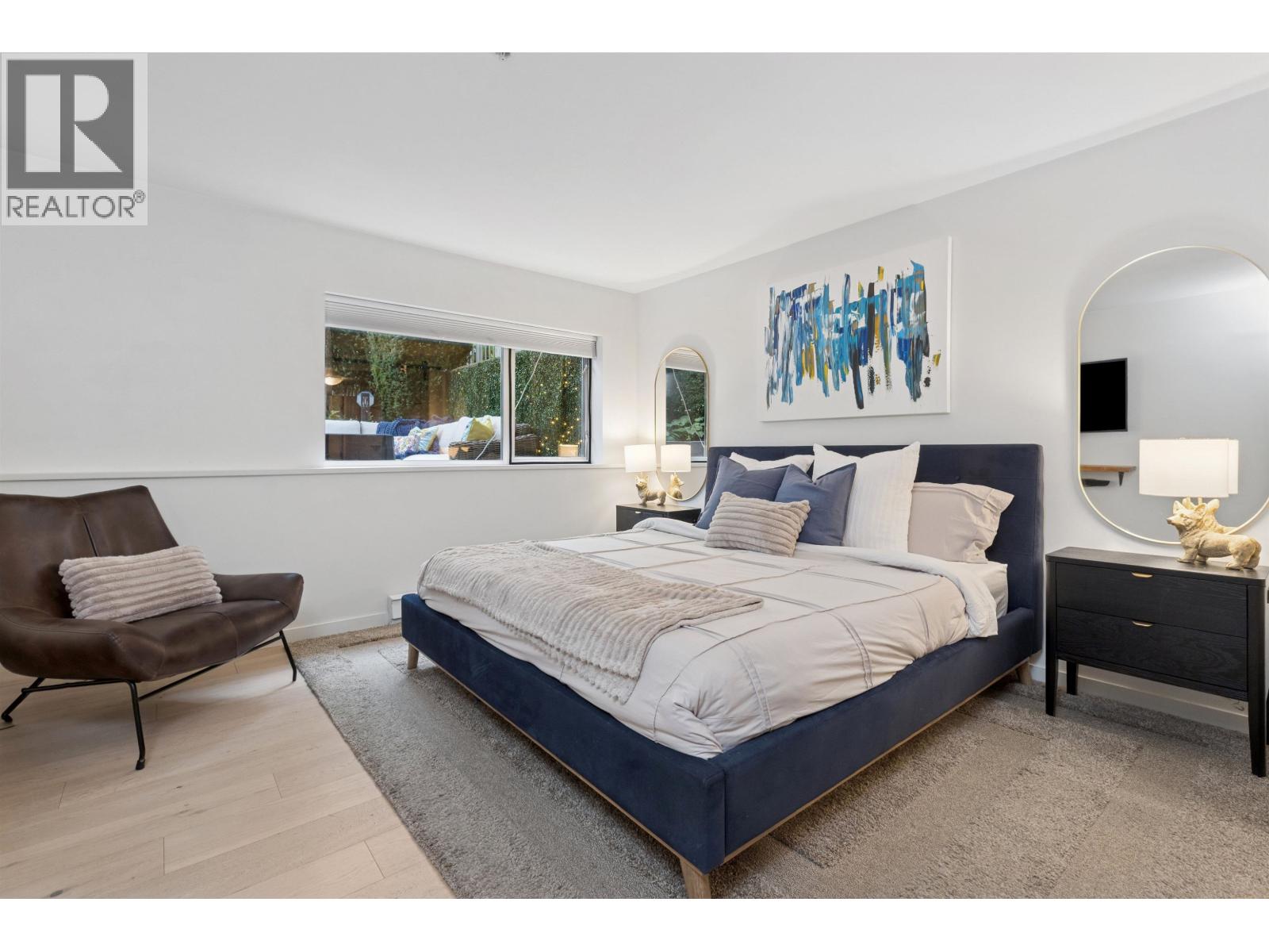 TH4 1288 CHESTERFIELD AVENUE, North Vancouver