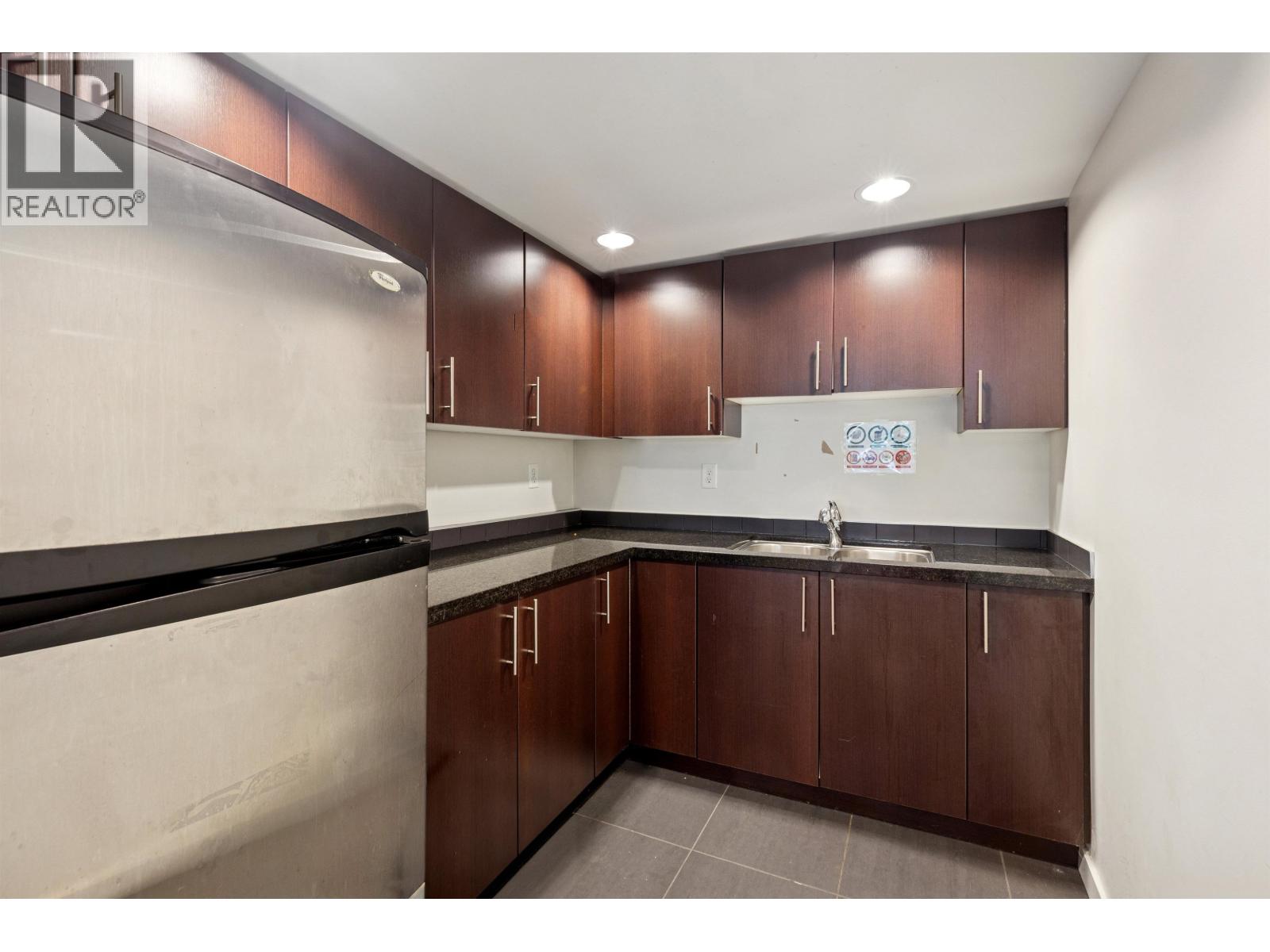 TH4 1288 CHESTERFIELD AVENUE, North Vancouver