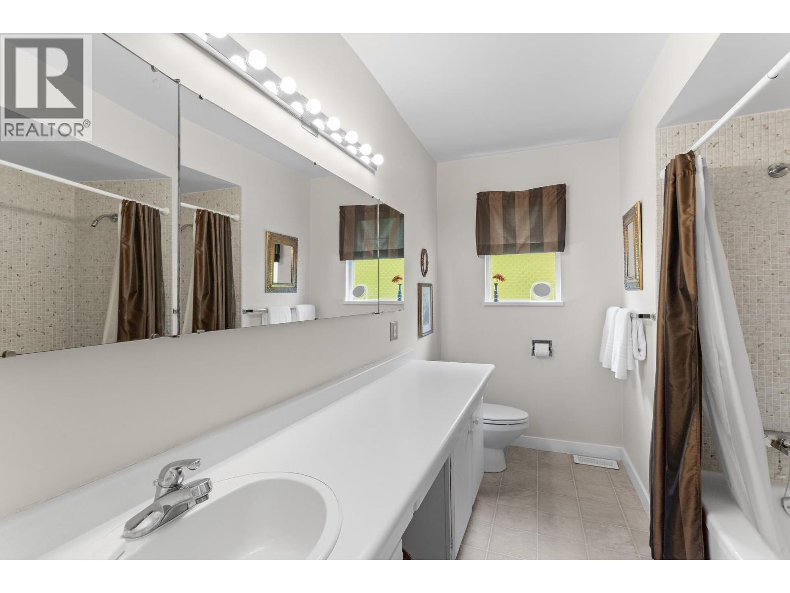 7800 SUNNYDENE Road, Richmond