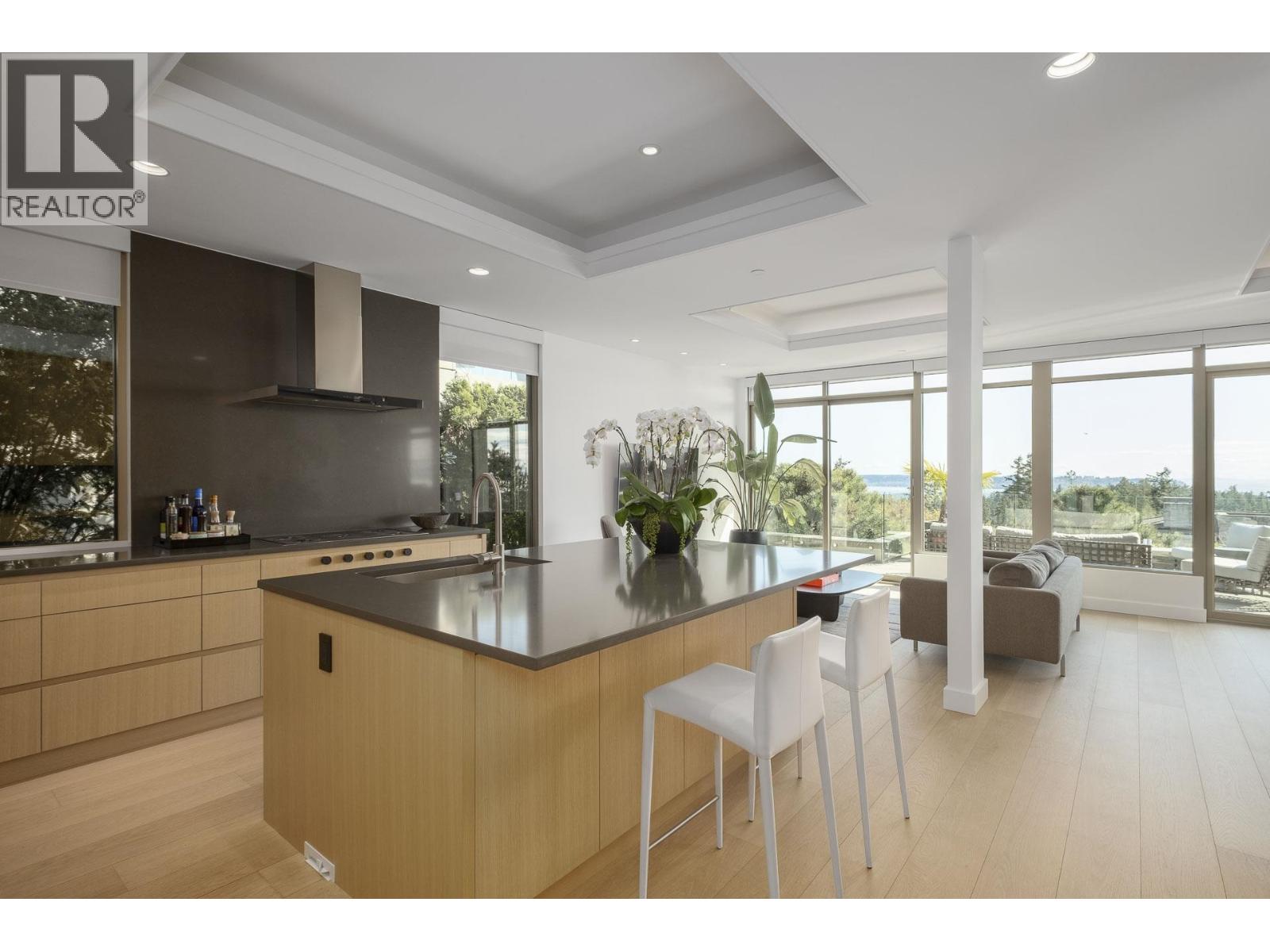 4987 MEADFEILD WYND, West Vancouver