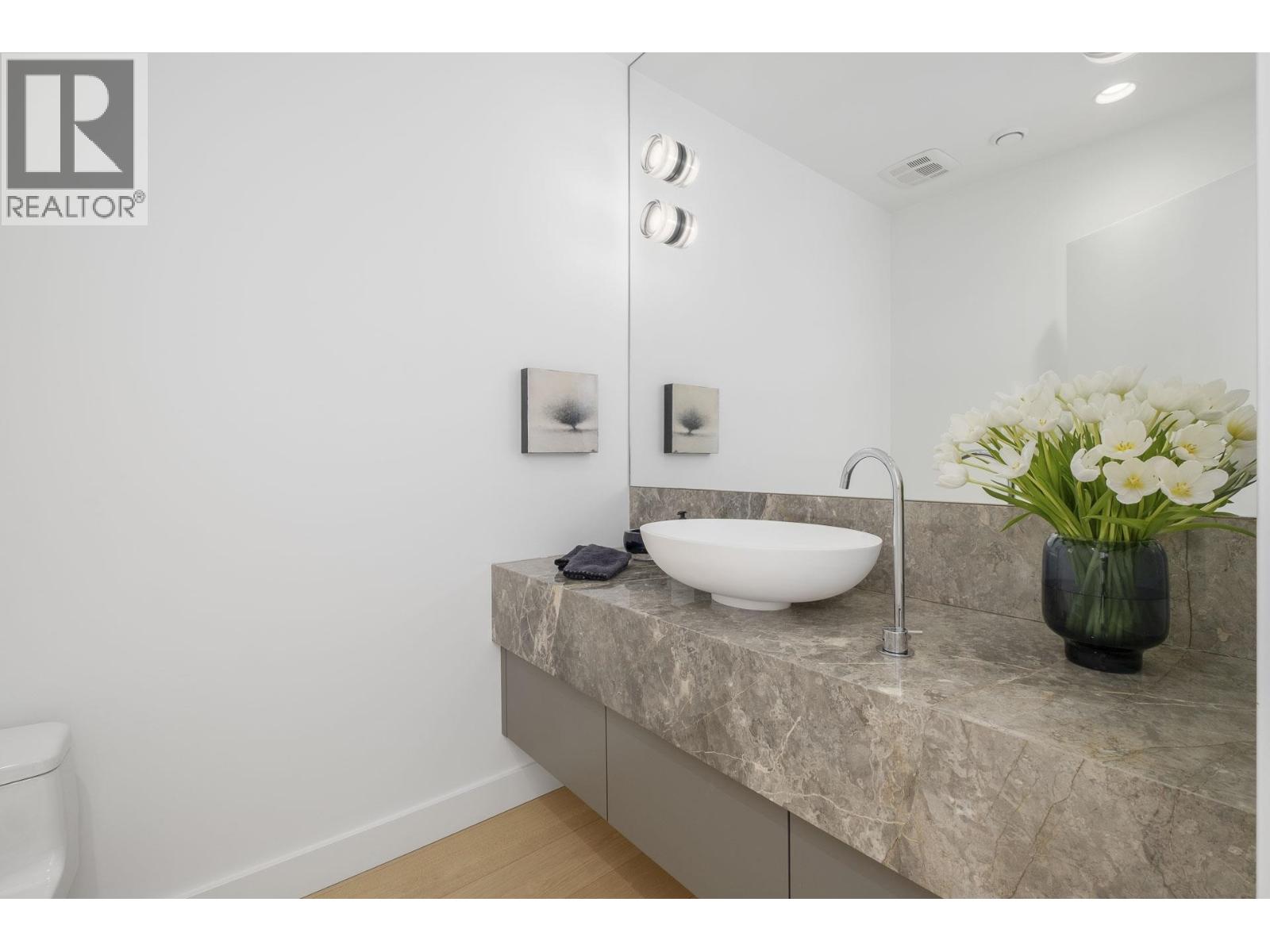 4987 MEADFEILD WYND, West Vancouver