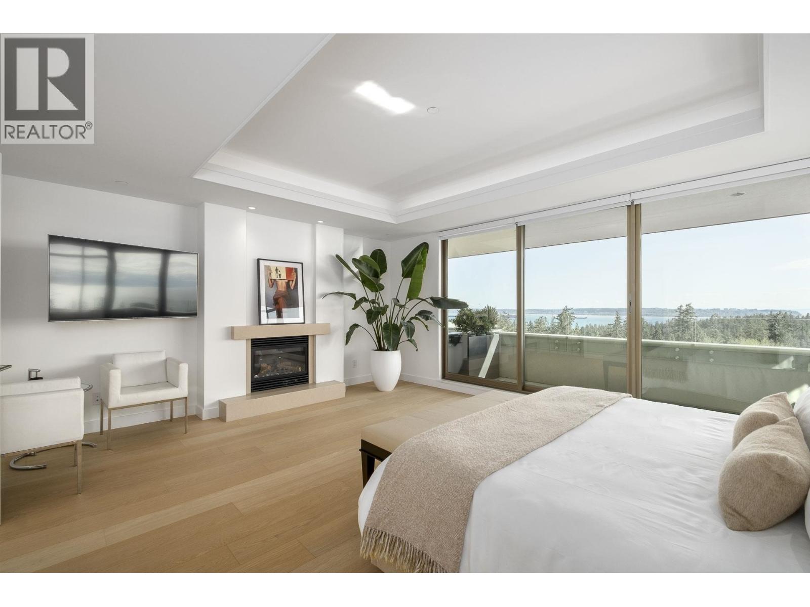 4987 MEADFEILD WYND, West Vancouver