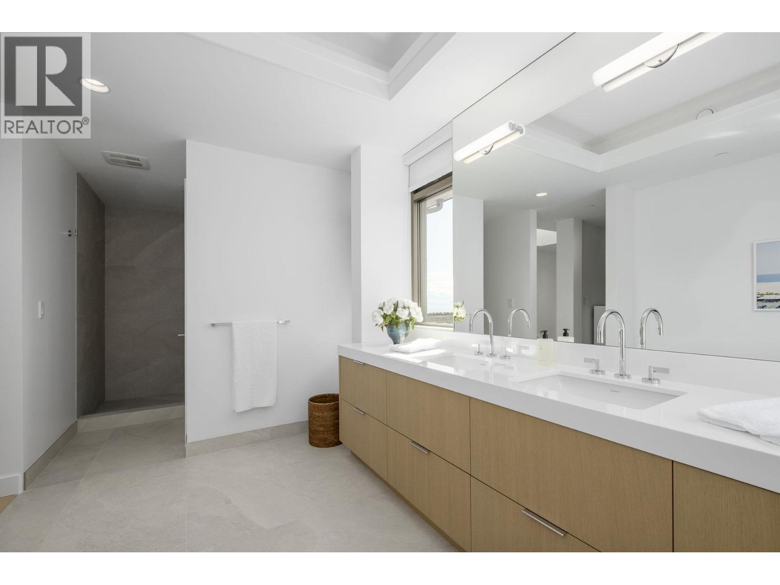 4987 MEADFEILD WYND, West Vancouver