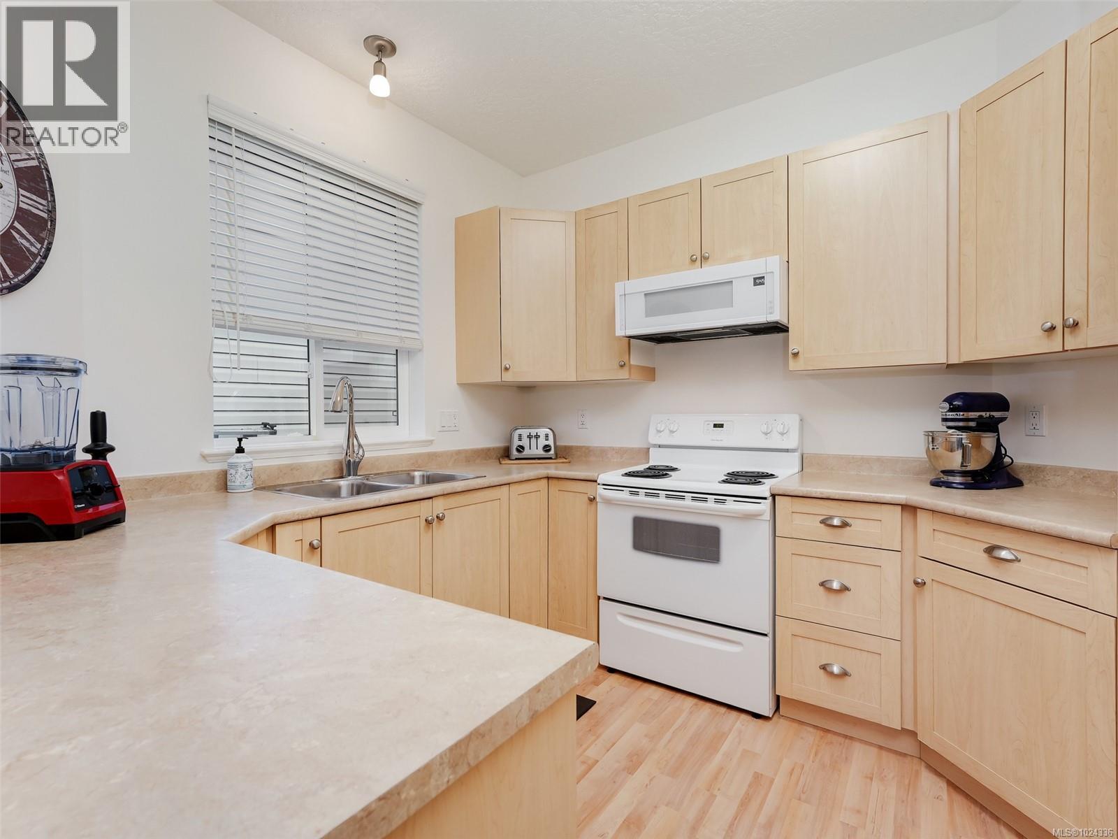 3705 Wild Berry Bend, Langford