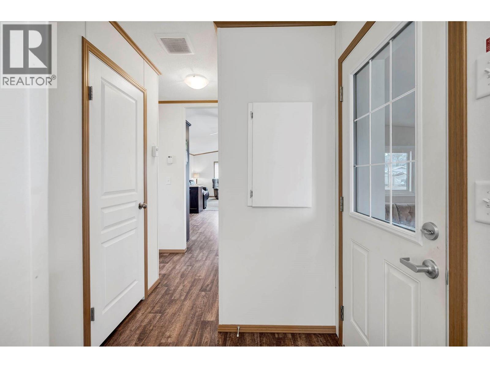 1317 BOSTOCK CRESCENT - 21