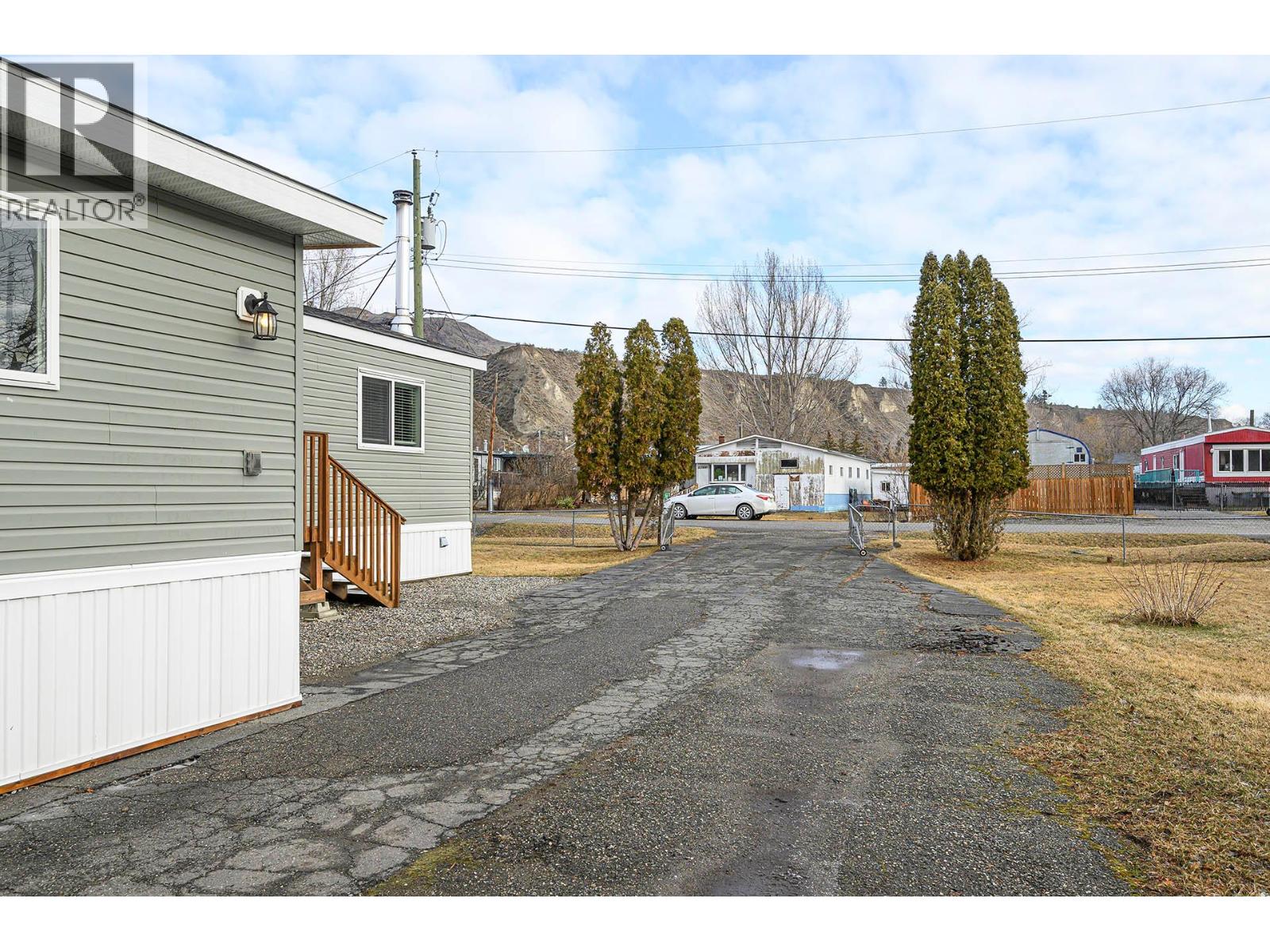 1317 BOSTOCK CRESCENT - 32