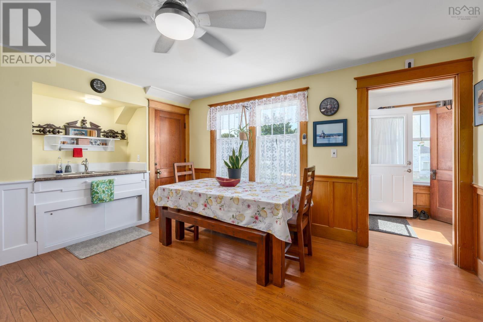 Property 19 of 50 of 451 Highway 1