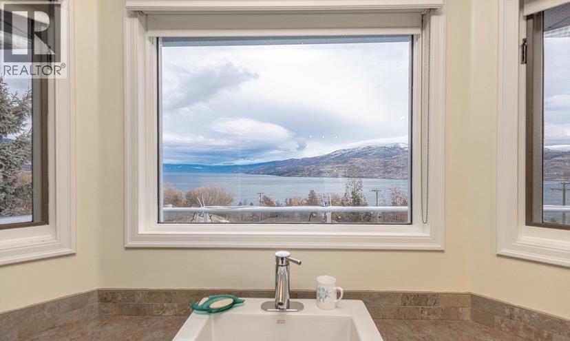 6063 Beatrice Road, Peachland