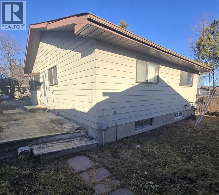 Single Family House Bungalow for Sale in  Bermuda Road NW Beddington Heights Calgary 