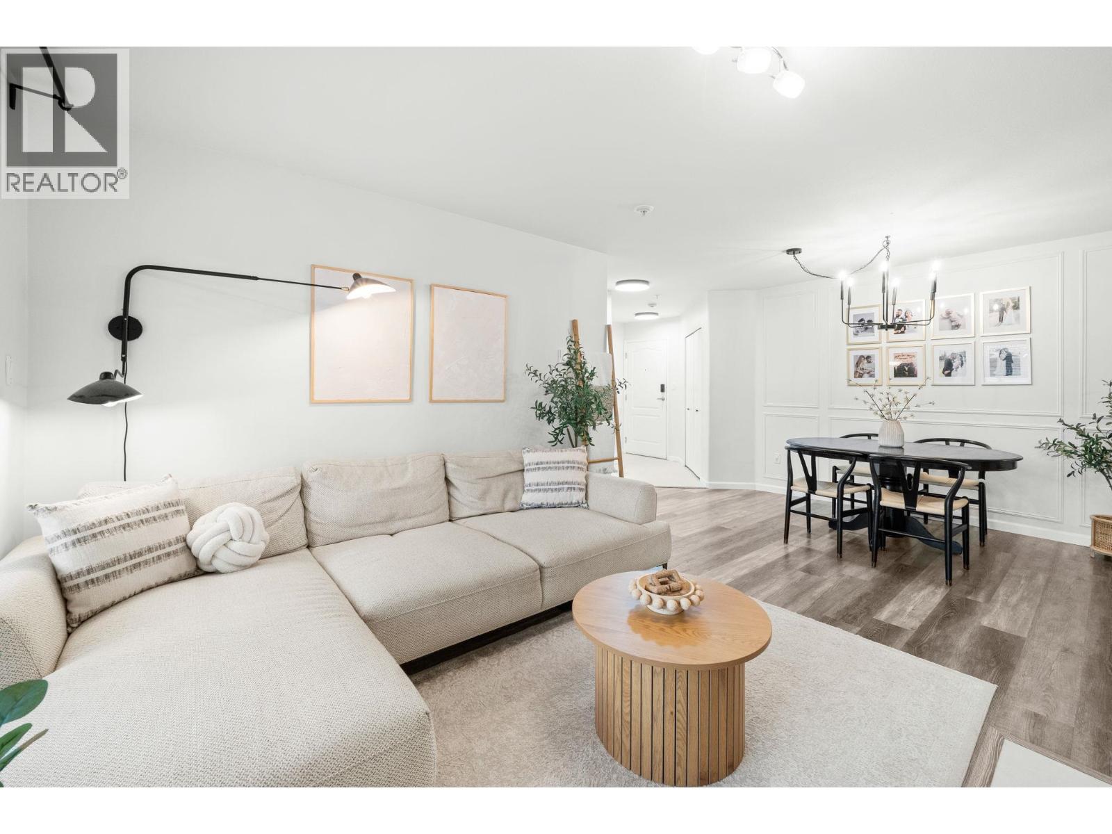 #118-5900 DOVER Crescent, Richmond