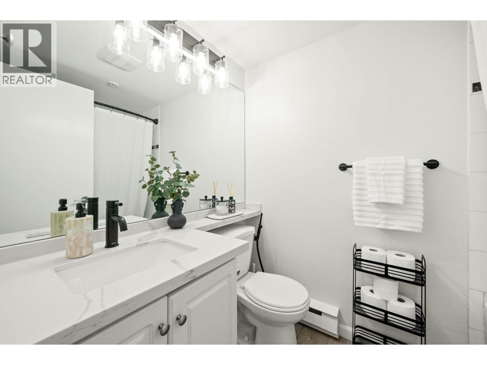 #118-5900 DOVER Crescent, Richmond