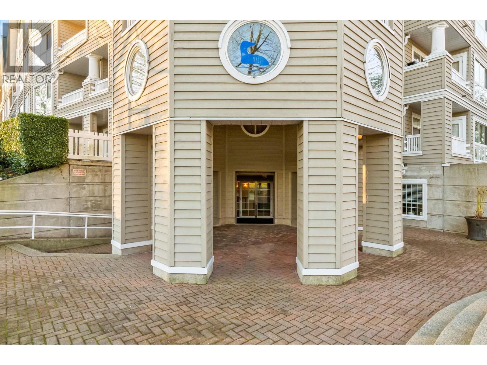 #118-5900 DOVER Crescent, Richmond