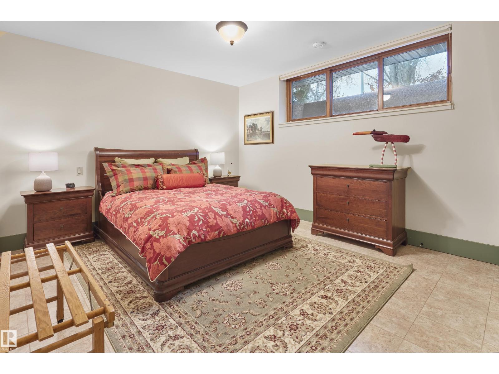 9135 117 ST NW, Edmonton