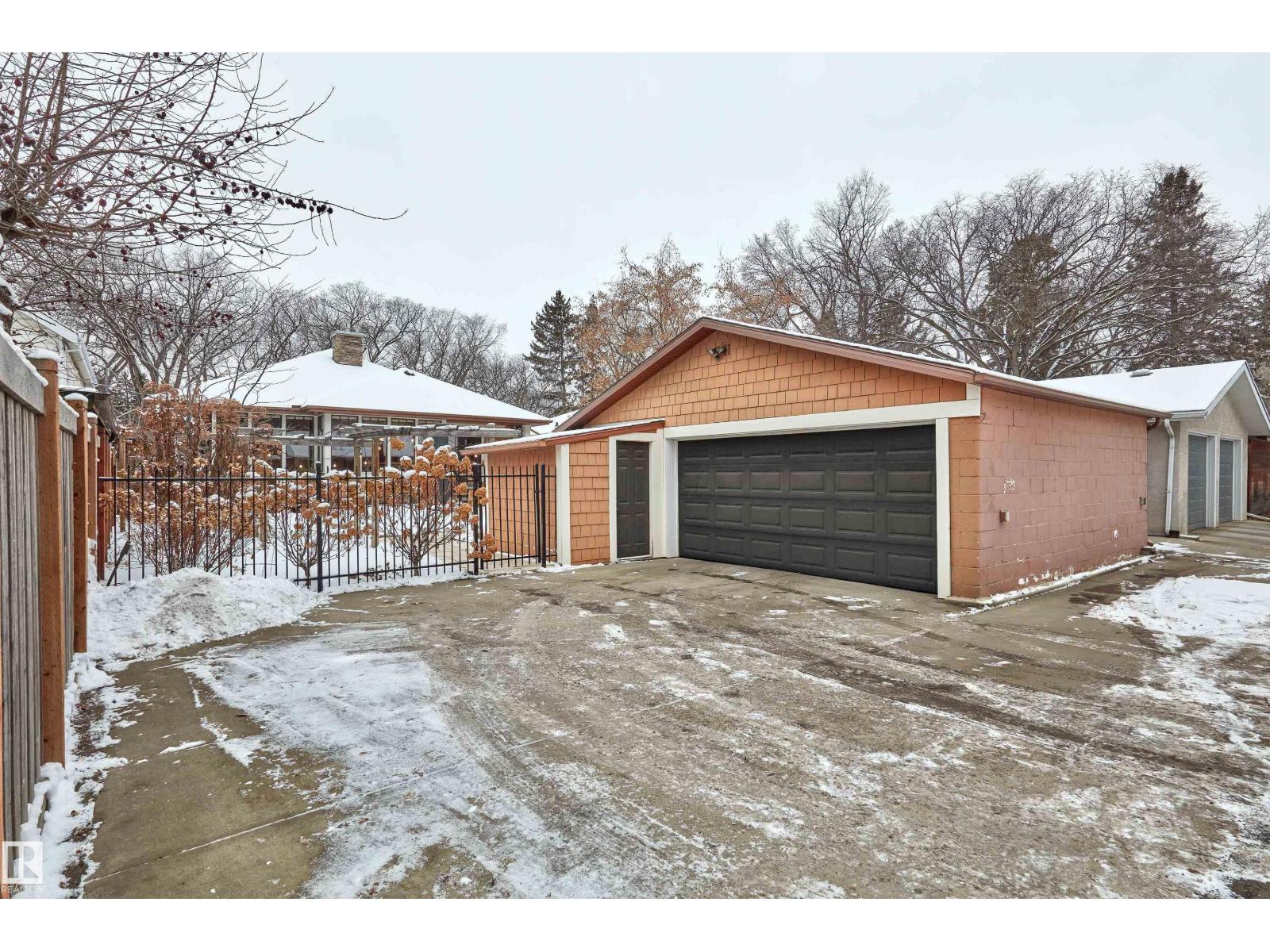 9135 117 ST NW, Edmonton