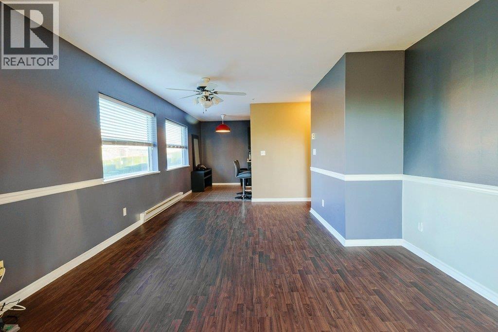 201 22722 LOUGHEED HIGHWAY, Maple Ridge