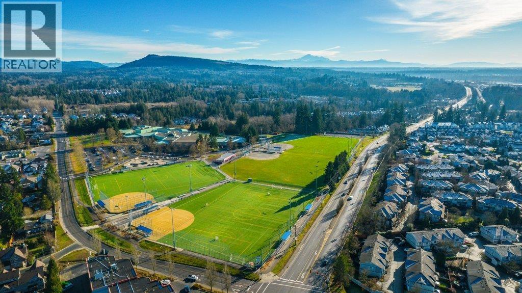 201 22722 LOUGHEED HIGHWAY, Maple Ridge