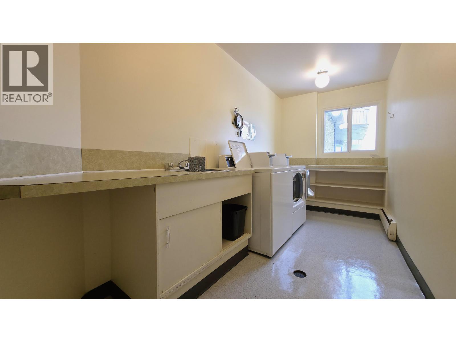 #323 4288 15TH AVENUE - 15