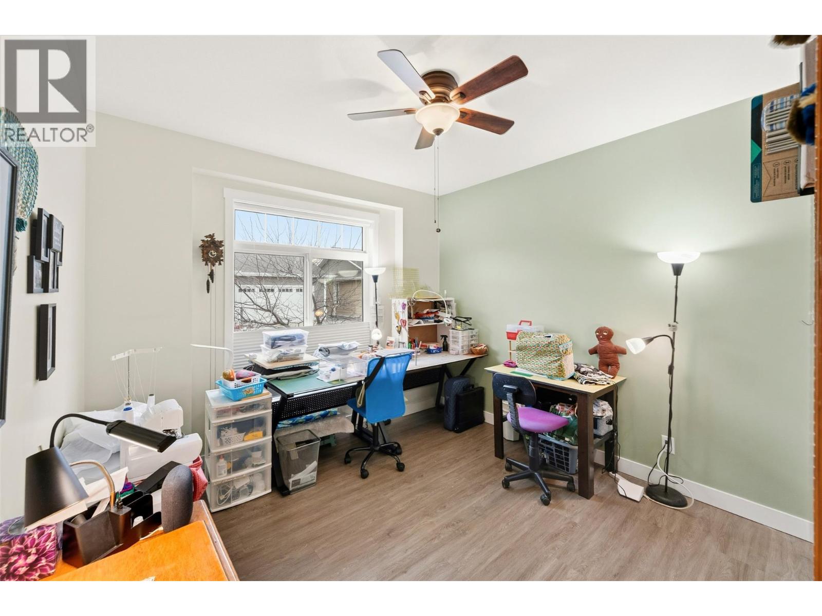 #14 351 Warren Avenue W - 18