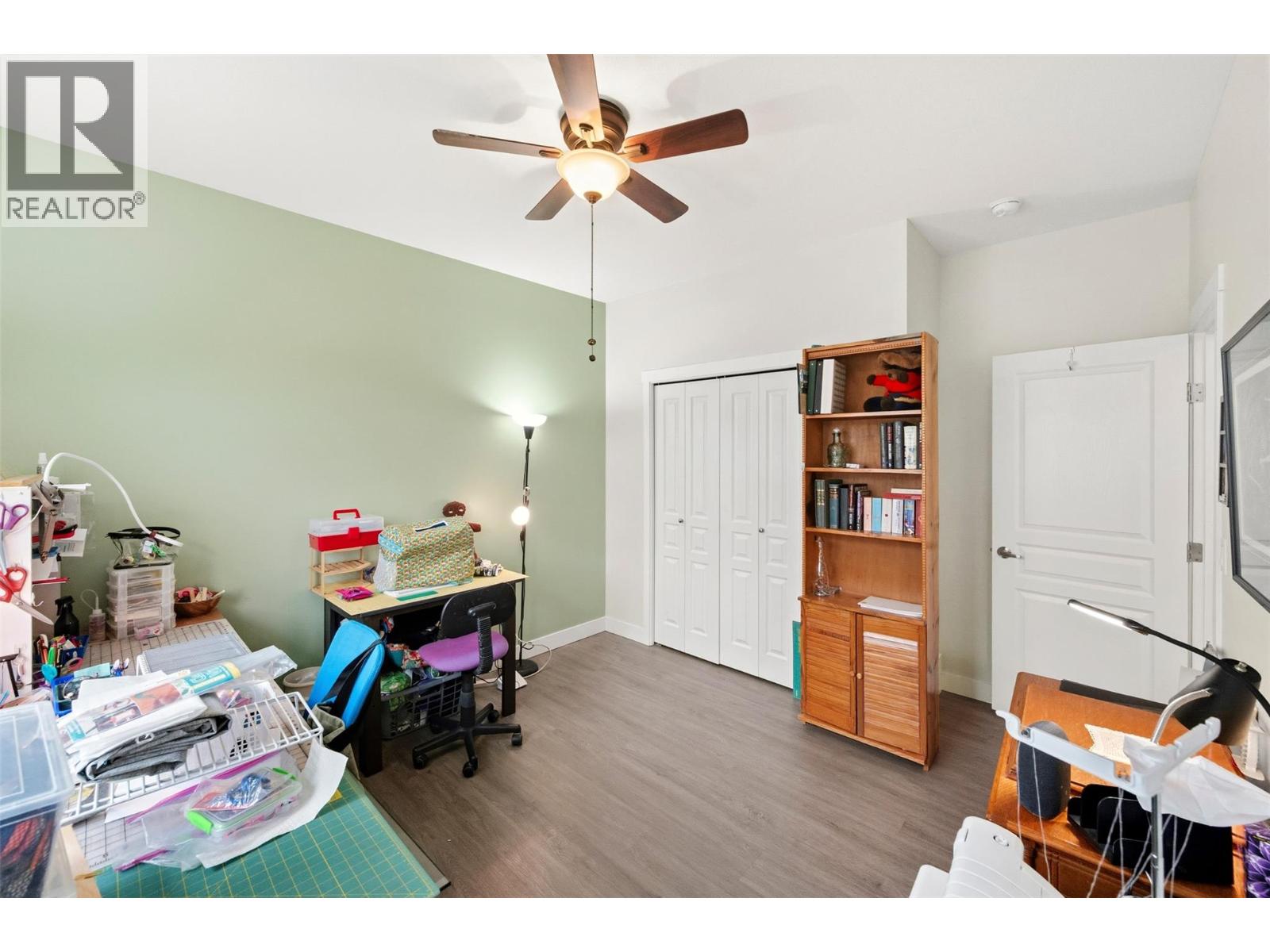 #14 351 Warren Avenue W - 19