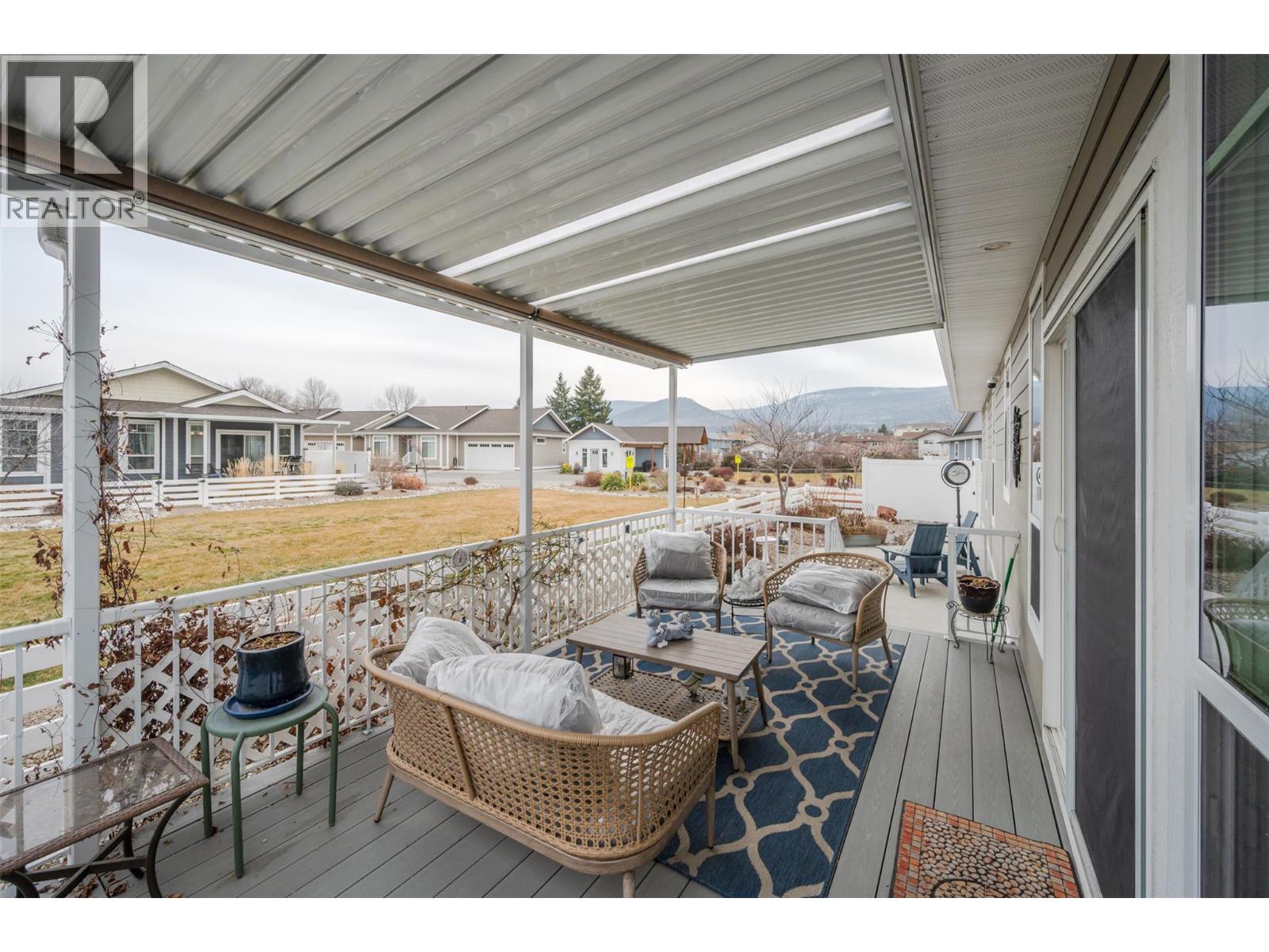 #14 351 Warren Avenue W - 24
