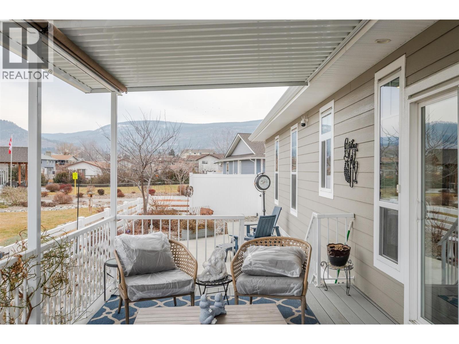 #14 351 Warren Avenue W - 25